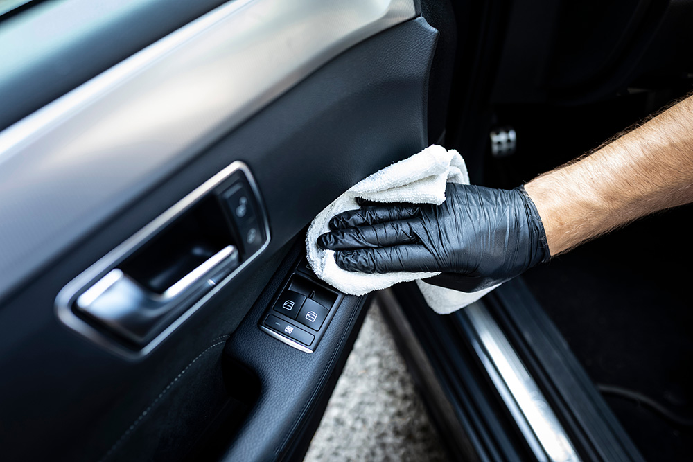 Pflegelotion zur Fahrzeugaufbereitung
